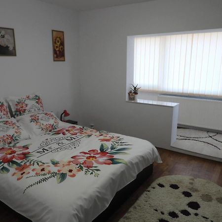 Simoliv Home Отопень Екстер'єр фото