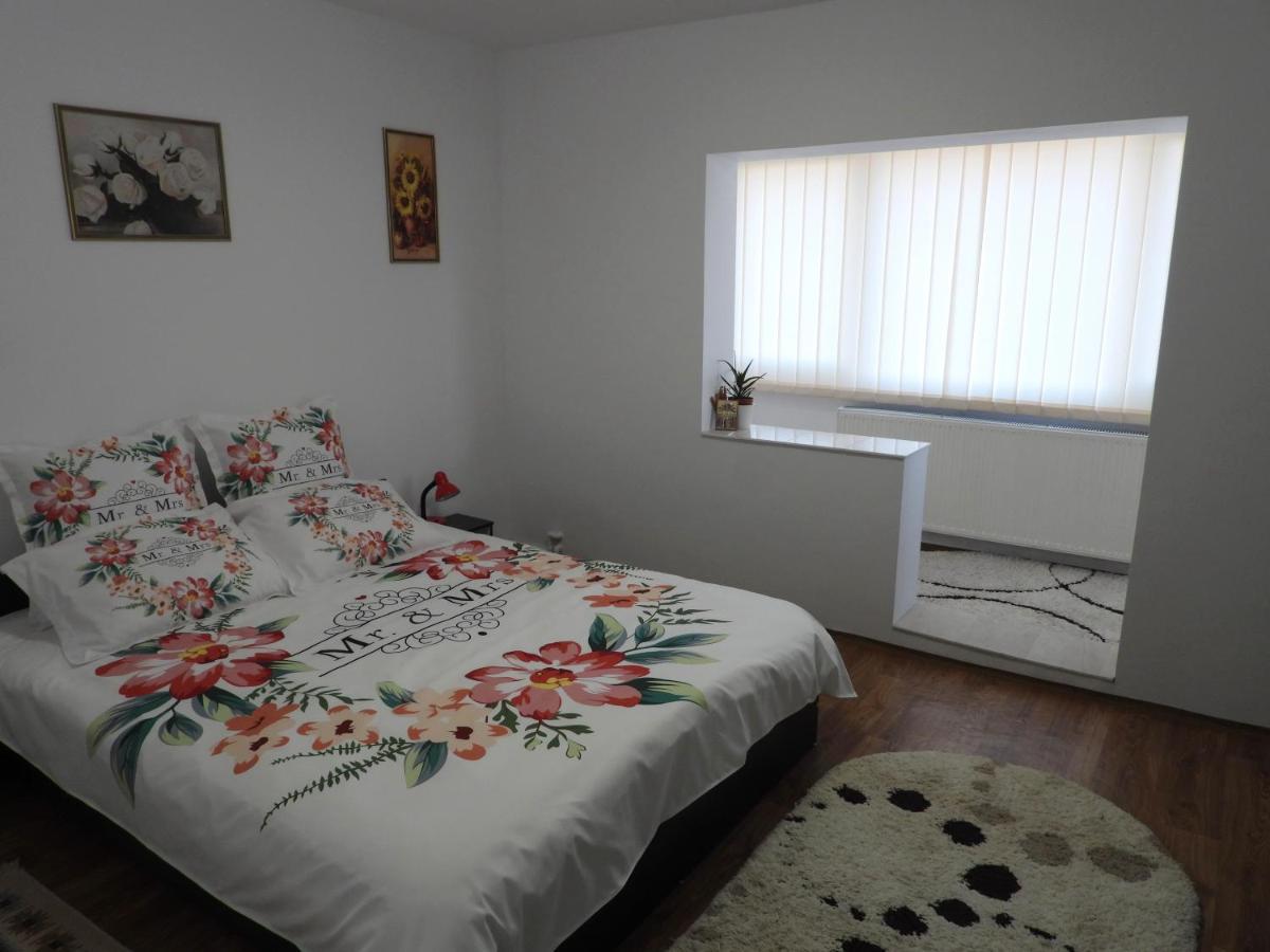 Simoliv Home Отопень Екстер'єр фото